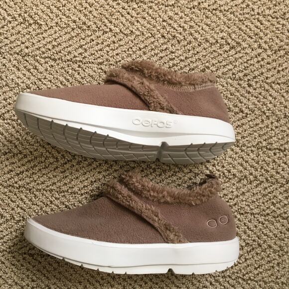 Oofos Women's OOcoozie Low Shoe - 8.5 - Picture 4 of 9